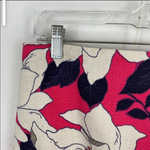 Ann Taylor Floral Pencil Skirt - Picture 2 of 4